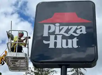 pizza hut sign install